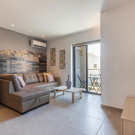 High-End Central Apt With Comfy Bed & Super Wifi By 360 Estates San Ġwann エクステリア 写真